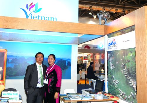 Connecting Cultures: Asia Pacific Travel Group Participates in VITM Trade Fair