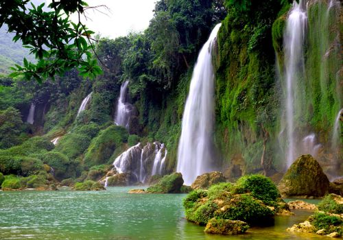 Ban Gioc Waterfall 