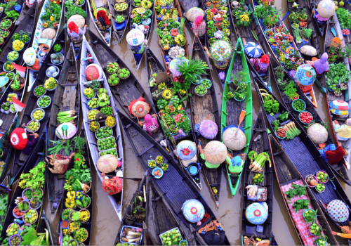 Can Tho floating market: A colorful look into river life