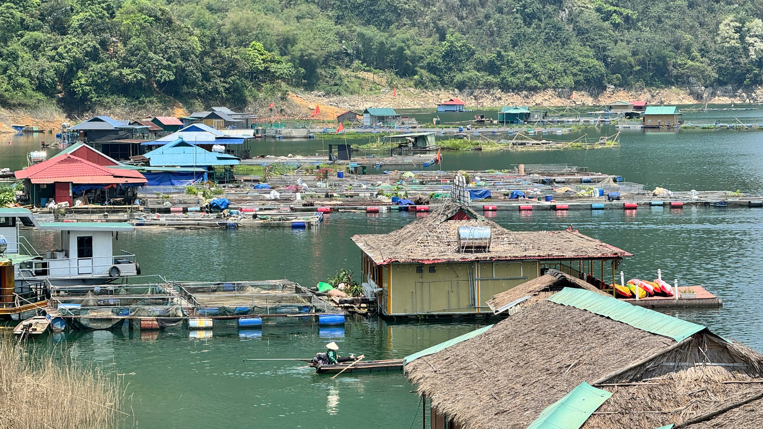 xom ngoi ban thai 3