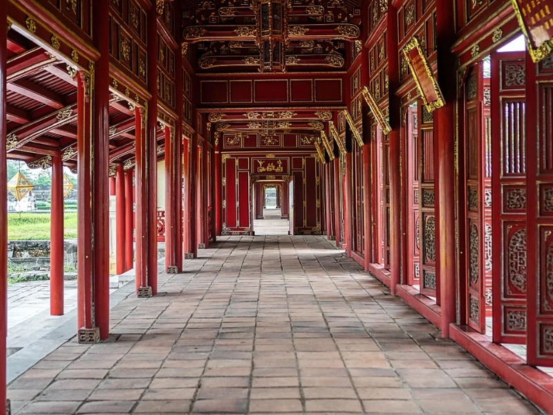 Cycle is the perfect way to apprieciate the Hue Imperial City's beauty