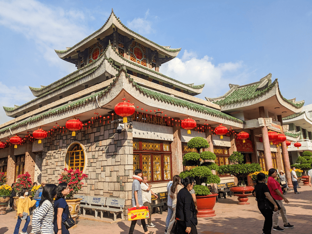 ba-chua-xu-temple-6