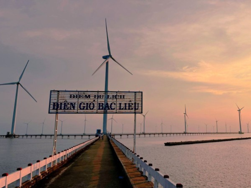 Introduction to Bac Lieu wind farm (source: Nhan Dan news)