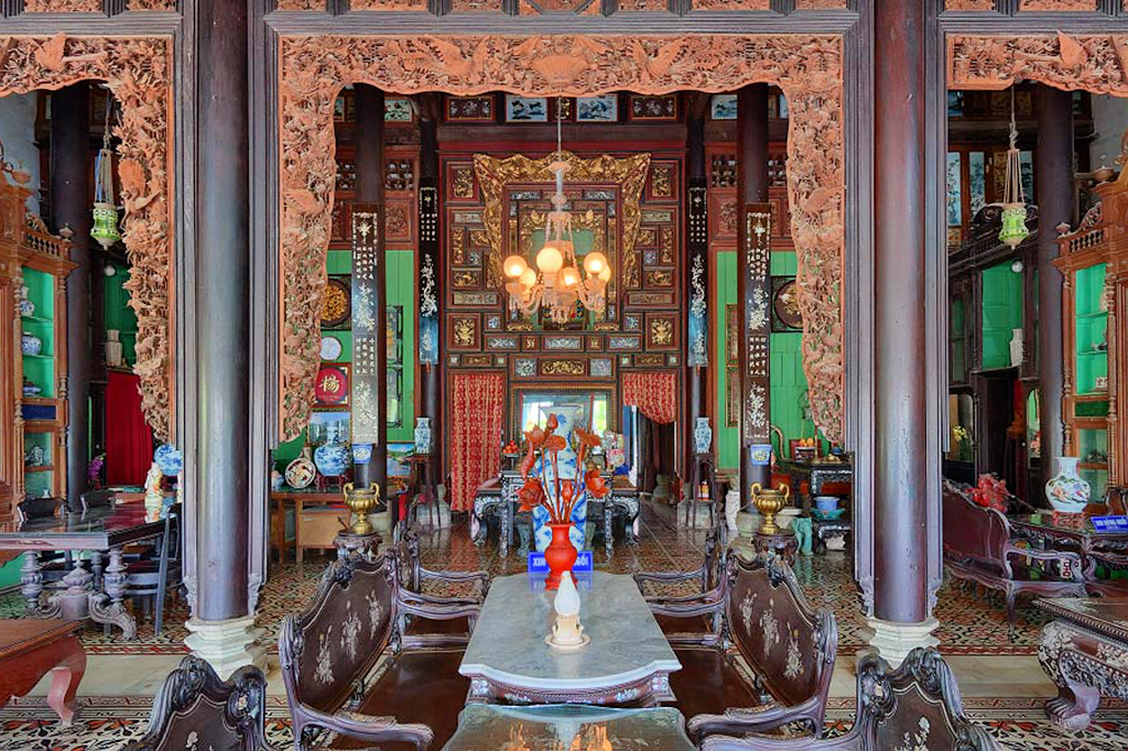 Living room of Binh Thuy Ancient House