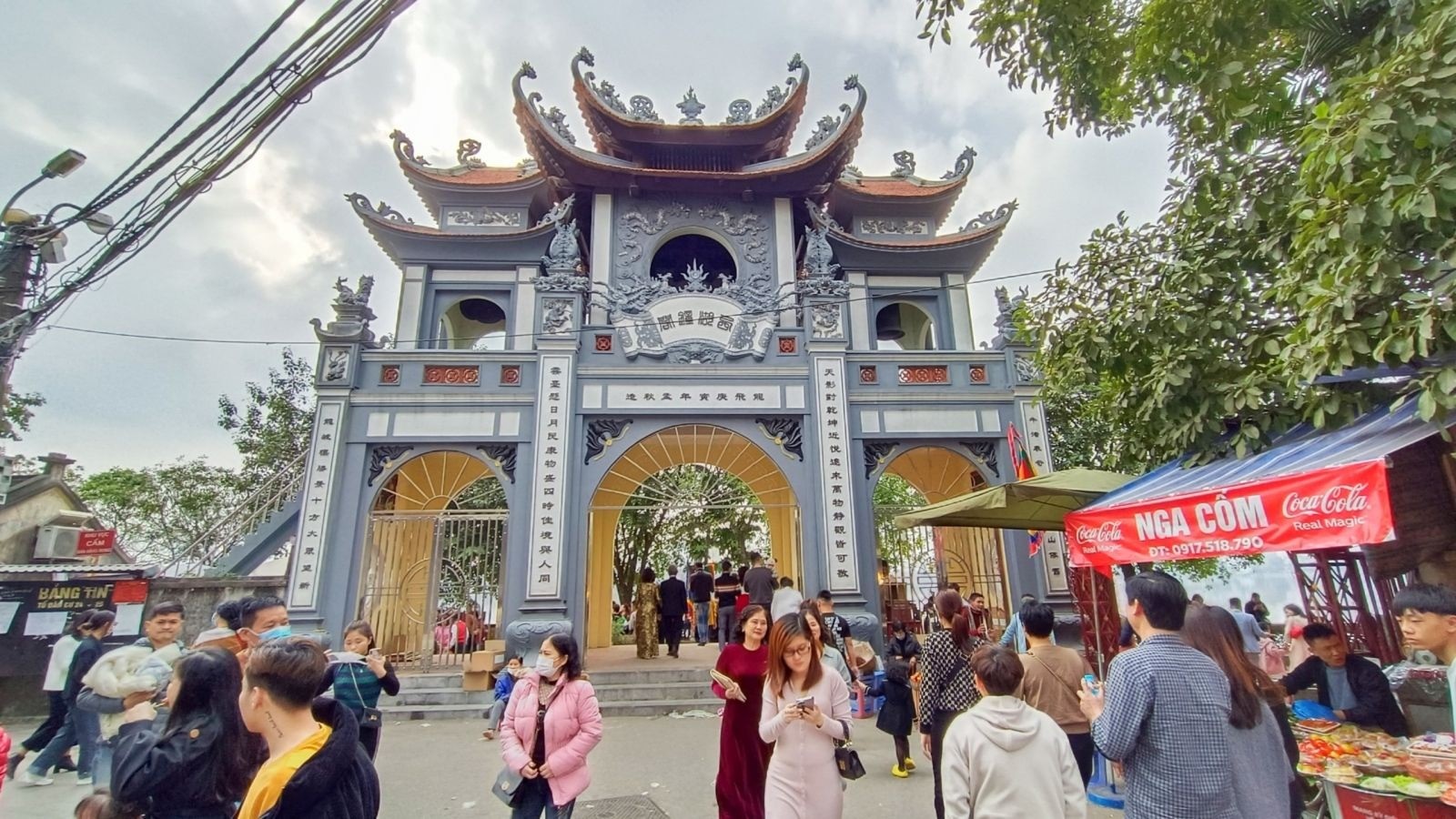 Tay Ho Shrine (Source: VinWonders)