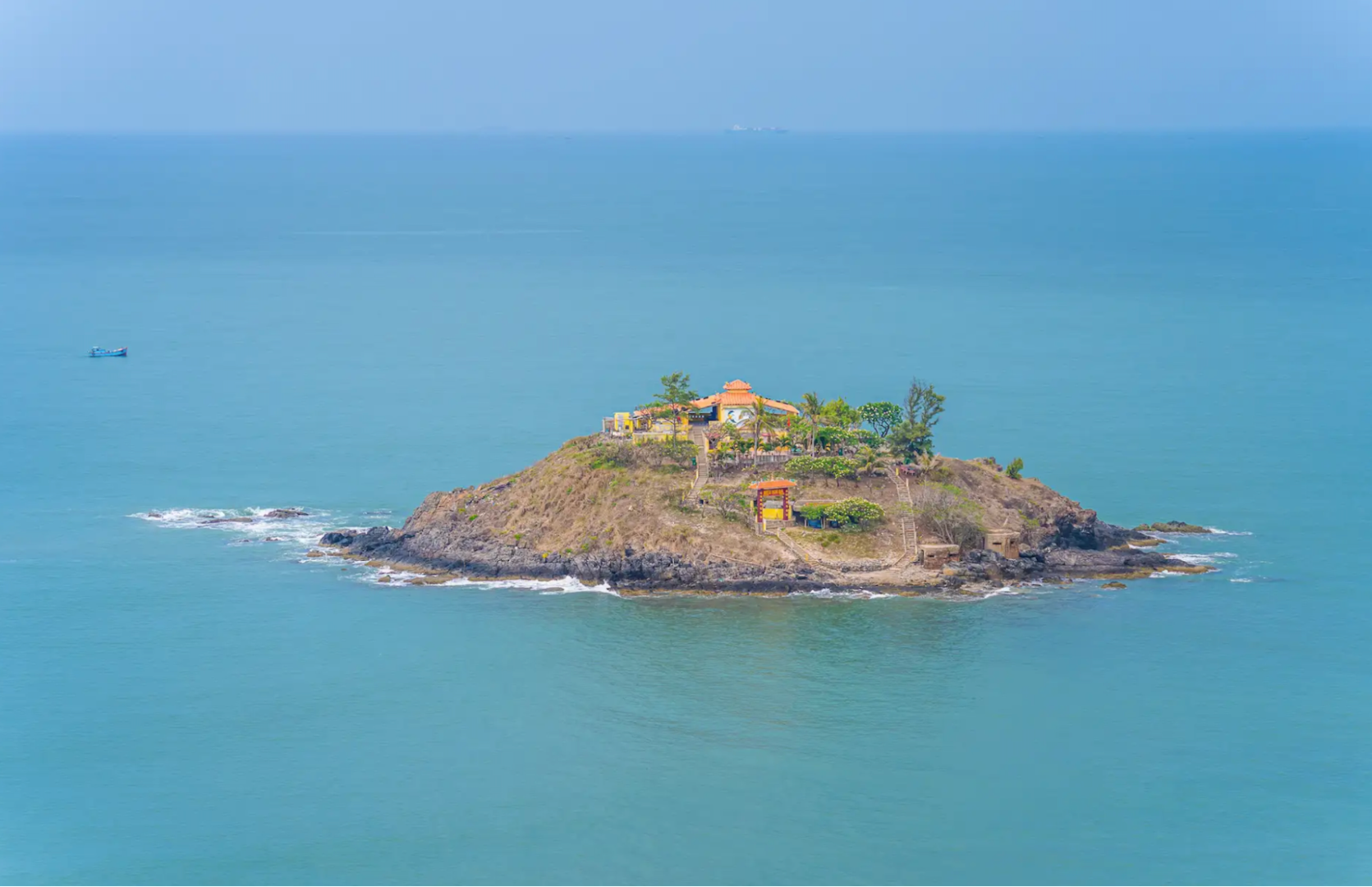 Explore Hon Ba Island with Sinhcafe