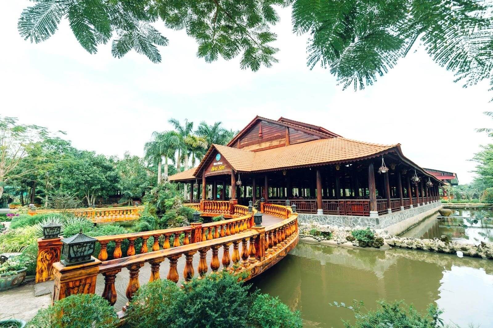 Lush gardens and traditional Nam Bo houses (Source: Vietnam Destinations)
