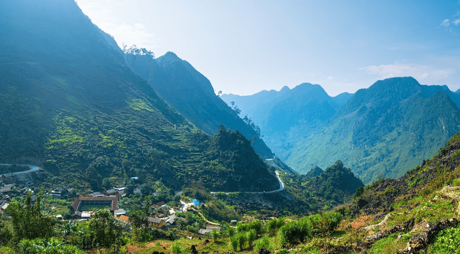 Majestic limestone mountains rising through the clouds (source: PYS travel)