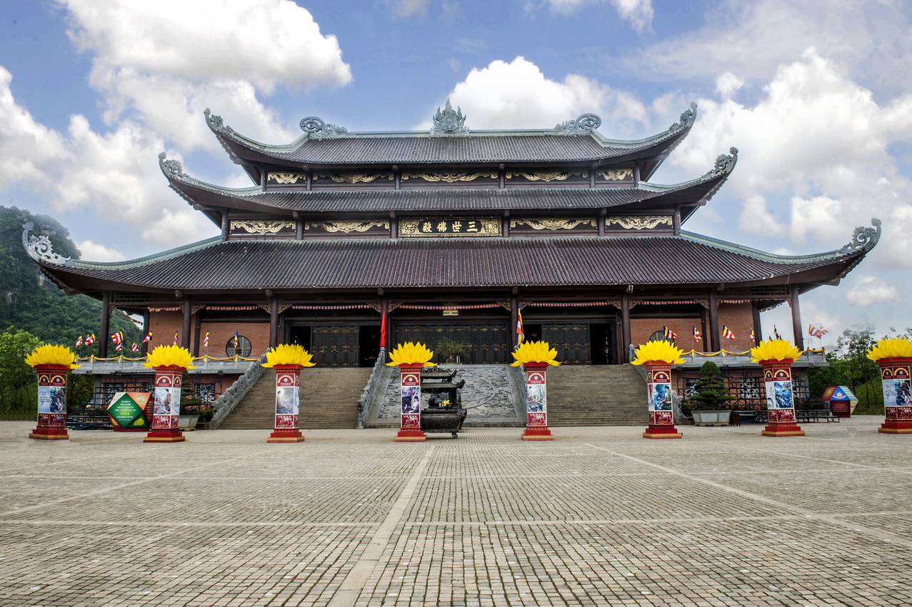 Bai Dinh pagoda (source: Power travel)