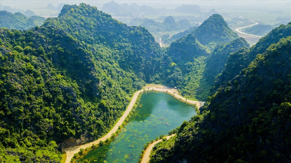 Enchanting Am Tien cave (source: Vnpay)