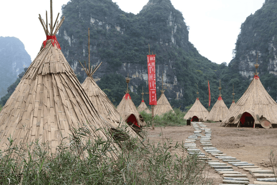 Kong Island village film set (source: Vietnam plus)
