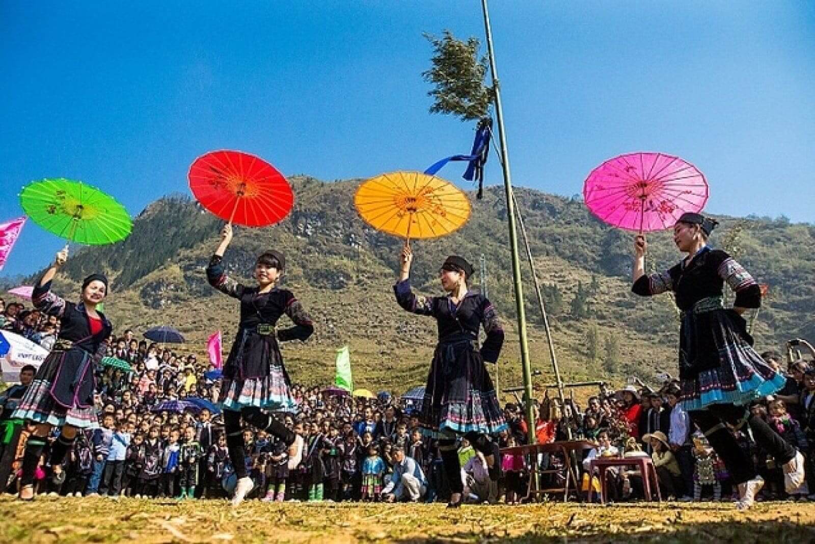 Gau Tao Festival is a cultural highlight where locals pray for prosperity, health, and children (Source: Lao Cai tourism)