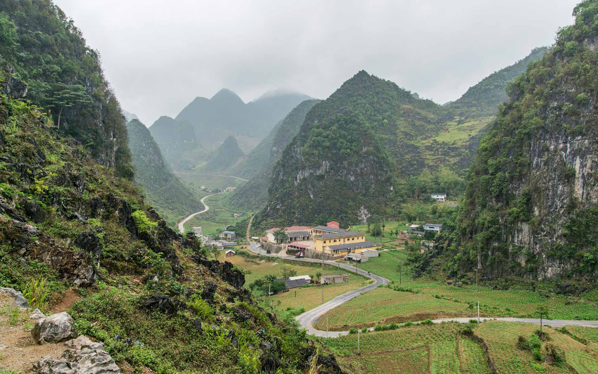 Yen Minh is renowned for its dramatic limestone karsts (Source: Vietnam Travel)