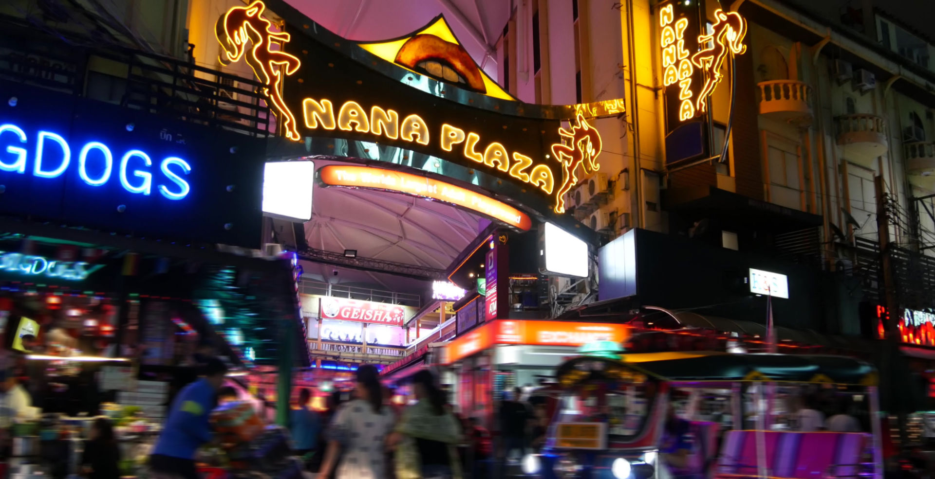 Nana Plaza 