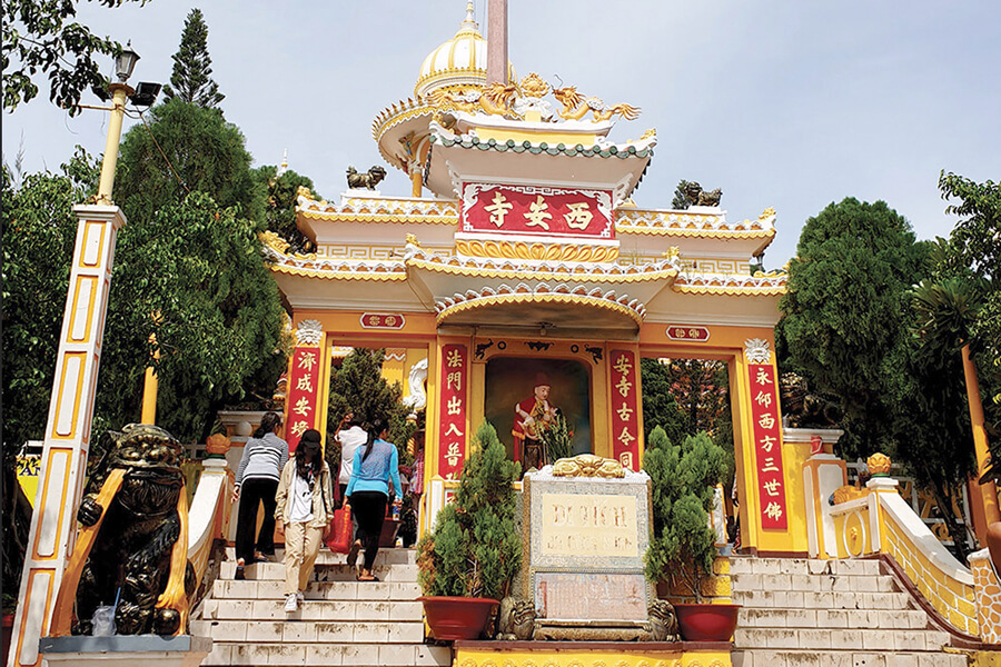 Tay An ancient pagoda (source: vietdream travel)