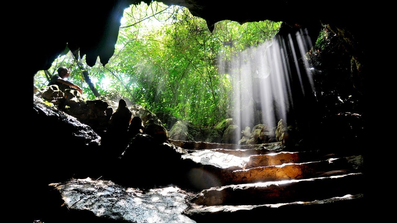 Thien Ha cave (source: Day Trip Vietnam)