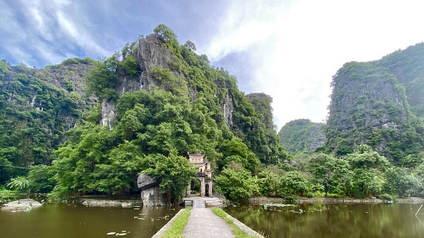 Bich Dong pagoda (source: Vinpearl)